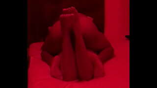 Vessen véget a barátnője