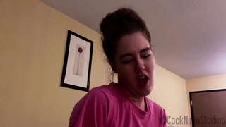 ���ំហា Sis ធ្វើឱ្យជំហានប្រាណភ្លាត់បិទសម្រាប់របស់នាង