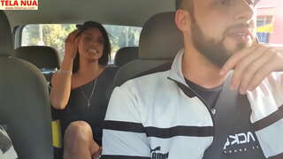 PRIMA SAFADA PROVOCANDO O PRIMO DE VESTIDO SEM CALCINHA ȘI ACABOU ENTRANDO NA PICA